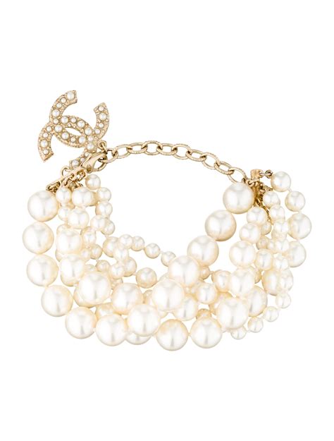 chanel double strand pearl bracelet|chanel charm bracelet price.